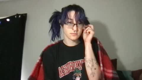 Snapshot of boywithbug chatting on 9, 2, 2026 boywithbug online show from 9, 2, 2026