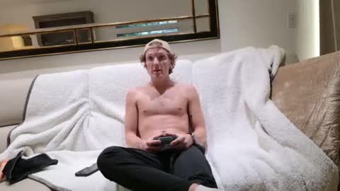 Snapshot of boyyhb chatting on 12, 11, 2025 Boyyhb online show from 12, 11, 2025