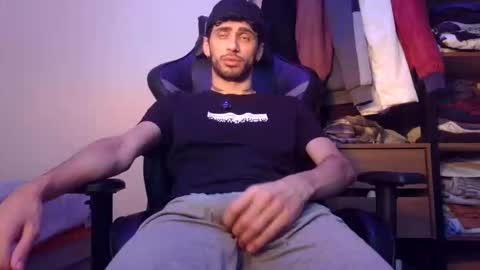 boyzinm2 online show from 9, 6, 2026