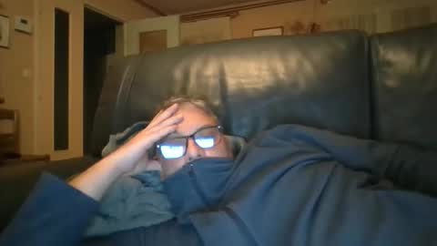 Snapshot of bozo81 chatting on 16, 9, 2025 bozo81 online show from 16, 9, 2025