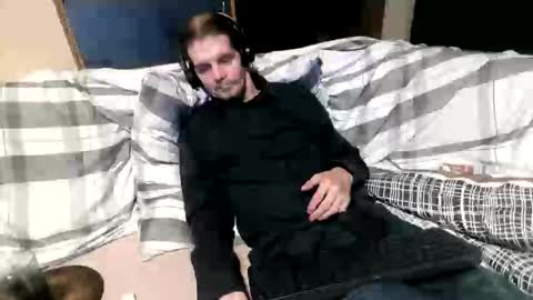 Snapshot of bponie1 chatting on 4, 10, 2025 bponie1 online show from 4, 10, 2025