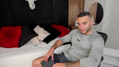 Snapshot of brad1_ chatting on 8, 12, 2024 instagramBrad mayers1twittermayersbrad online show from 8, 12, 2024