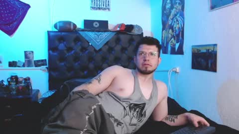 brad hot boy online show from 13, 2, 2025