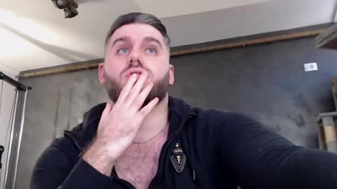 Snapshot of brad_pittfall chatting on 12, 2, 2025 ask me online show from 12, 2, 2025