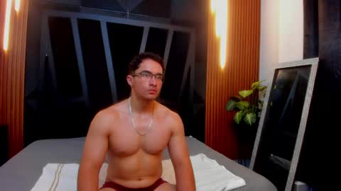 Snapshot of brad_summer chatting on 8, 1, 2025 brad summer online show from 8, 1, 2025