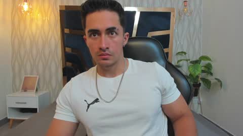 Snapshot of brad_summer chatting on 22, 1, 2025 brad summer online show from 22, 1, 2025