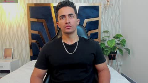 Snapshot of brad_summer chatting on 26, 1, 2025 brad summer online show from 26, 1, 2025