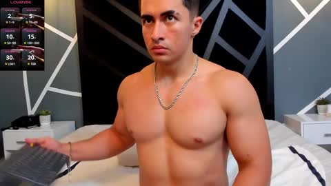 Snapshot of brad_summer chatting on 18, 2, 2025 brad summer online show from 18, 2, 2025