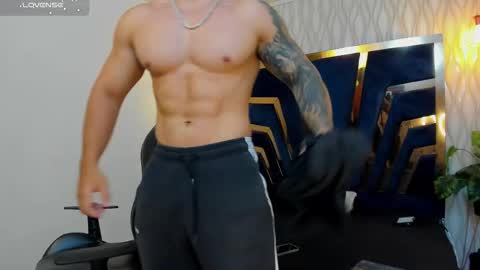 Snapshot of brad_summer chatting on 21, 9, 2025 brad summer online show from 21, 9, 2025