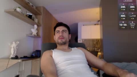 Snapshot of bradley_muscle chatting on 3, 10, 2025 Bradley online show from 3, 10, 2025