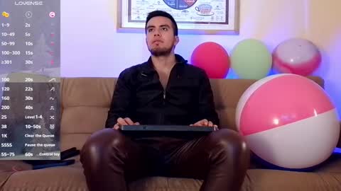 Bradley Colton Independ Model online show from 24, 12, 2024