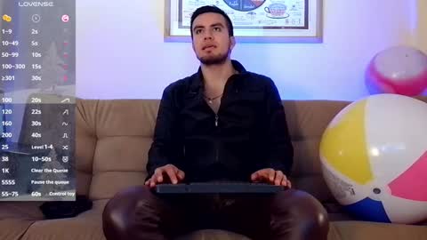 Bradley Colton Independ Model online show from 25, 12, 2024