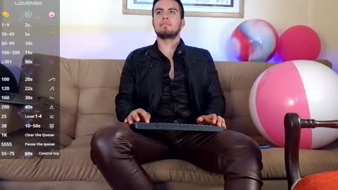 Bradley Colton Independ Model online show from 22, 1, 2025