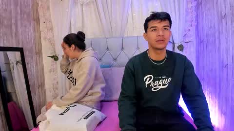 BradLovEmma  online show from 22, 10, 2025