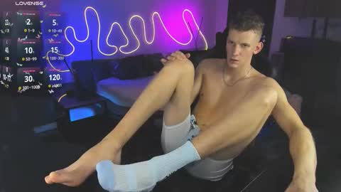 Snapshot of bradmaloney chatting on 21, 11, 2025 brad maloney online show from 21, 11, 2025