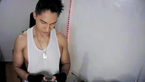 Snapshot of bradpitt_x chatting on 10, 2, 2025 Brad online show from 10, 2, 2025