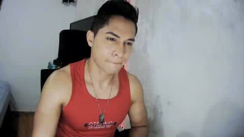Snapshot of bradpitt_x chatting on 28, 2, 2025 Brad online show from 28, 2, 2025