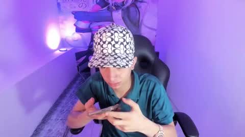 Snapshot of brahian_boyy chatting on 13, 9, 2025 Brahian online show from 13, 9, 2025