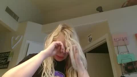 Snapshot of braindeadbetty chatting on 29, 4, 2026 i am a naughty jedi knight online show from 29, 4, 2026