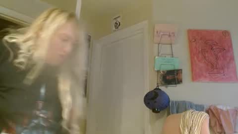 Snapshot of braindeadbetty chatting on 30, 4, 2026 i am a naughty jedi knight online show from 30, 4, 2026