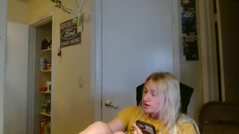 Snapshot of braindeadbetty chatting on 7, 5, 2026 i am a naughty jedi knight online show from 7, 5, 2026