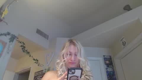 Snapshot of braindeadbetty chatting on 8, 5, 2026 i am a naughty jedi knight online show from 8, 5, 2026