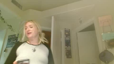 Snapshot of braindeadbetty chatting on 13, 5, 2026 i am a naughty jedi knight online show from 13, 5, 2026