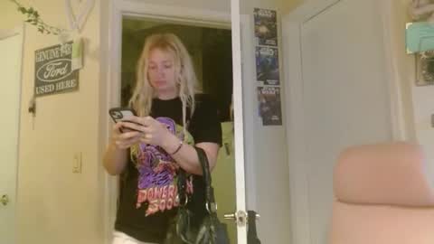 Snapshot of braindeadbetty chatting on 16, 5, 2026 i am a naughty jedi knight online show from 16, 5, 2026