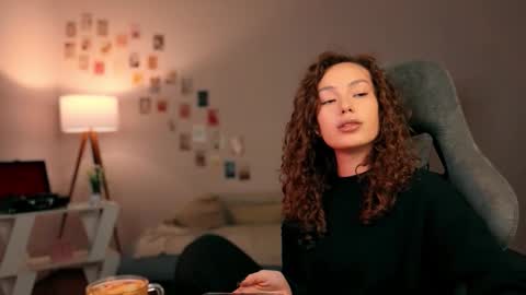 Lilly online show from 15, 10, 2025