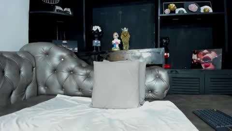 Brand  online show from 15, 1, 2026