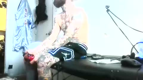 brandonchampagne7 online show from 22, 11, 2025