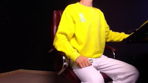 Snapshot of brandontatex chatting on 8, 10, 2025 BrandonTateX online show from 8, 10, 2025