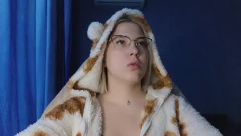 Belle  online show from 3, 10, 2025