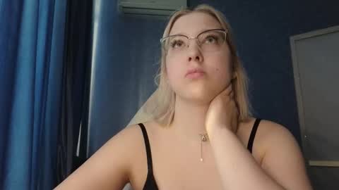 Belle  online show from 13, 11, 2025