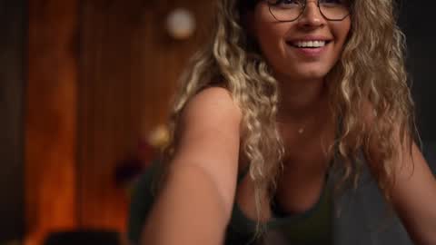 Snapshot of brandywhite chatting on 2, 2, 2025 Alex online show from 2, 2, 2025