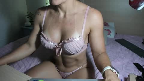 Carolina Ferrari online show from 7, 3, 2025