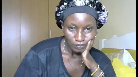 Snapshot of brat_bubble chatting on 16, 2, 2025 brat_bubble online show from 16, 2, 2025