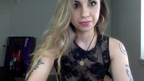Snapshot of brattylittlemimi chatting on 25, 7, 2026 Mimi Noire online show from 25, 7, 2026