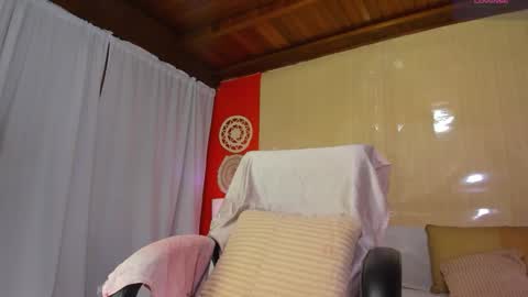 Yasmin online show from 19, 4, 2026