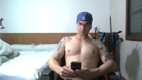 Snapshot of braziliannakedguy chatting on 19, 10, 2025 Fabio online show from 19, 10, 2025