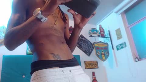 Snapshot of breazer__ chatting on 12, 3, 2025 breazer__ online show from 12, 3, 2025