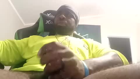 Snapshot of breeze316 chatting on 10, 9, 2025 breeze316 online show from 10, 9, 2025