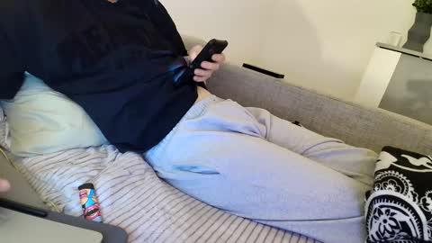 Snapshot of breezydicks chatting on 28, 11, 2025 breezydicks online show from 28, 11, 2025