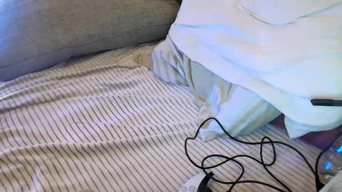 Snapshot of breezydicks chatting on 21, 12, 2025 breezydicks online show from 21, 12, 2025