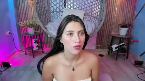 Snapshot of brenda1307 chatting on 23, 6, 2026 Brenda moris online show from 23, 6, 2026