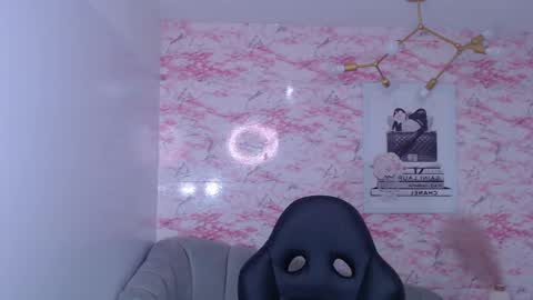 Snapshot of brenda_a_ chatting on 8, 10, 2025 Brendi   online show from 8, 10, 2025
