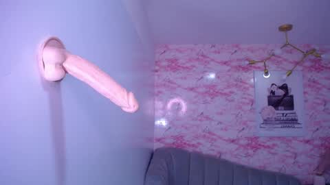 Snapshot of brenda_a_ chatting on 24, 10, 2025 Brendi   online show from 24, 10, 2025