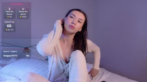 Snapshot of brenda_m00n chatting on 2, 5, 2026 Brenda online show from 2, 5, 2026