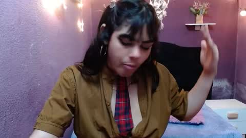 Snapshot of brenda_smile12 chatting on 15, 10, 2025 brenda_smile12 online show from 15, 10, 2025