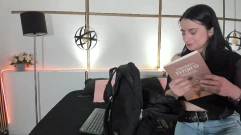 MeganBeaked online show from 25, 9, 2025